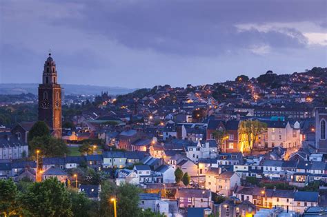 biggest towns in ireland|List of urban areas in the Republic of Ireland .